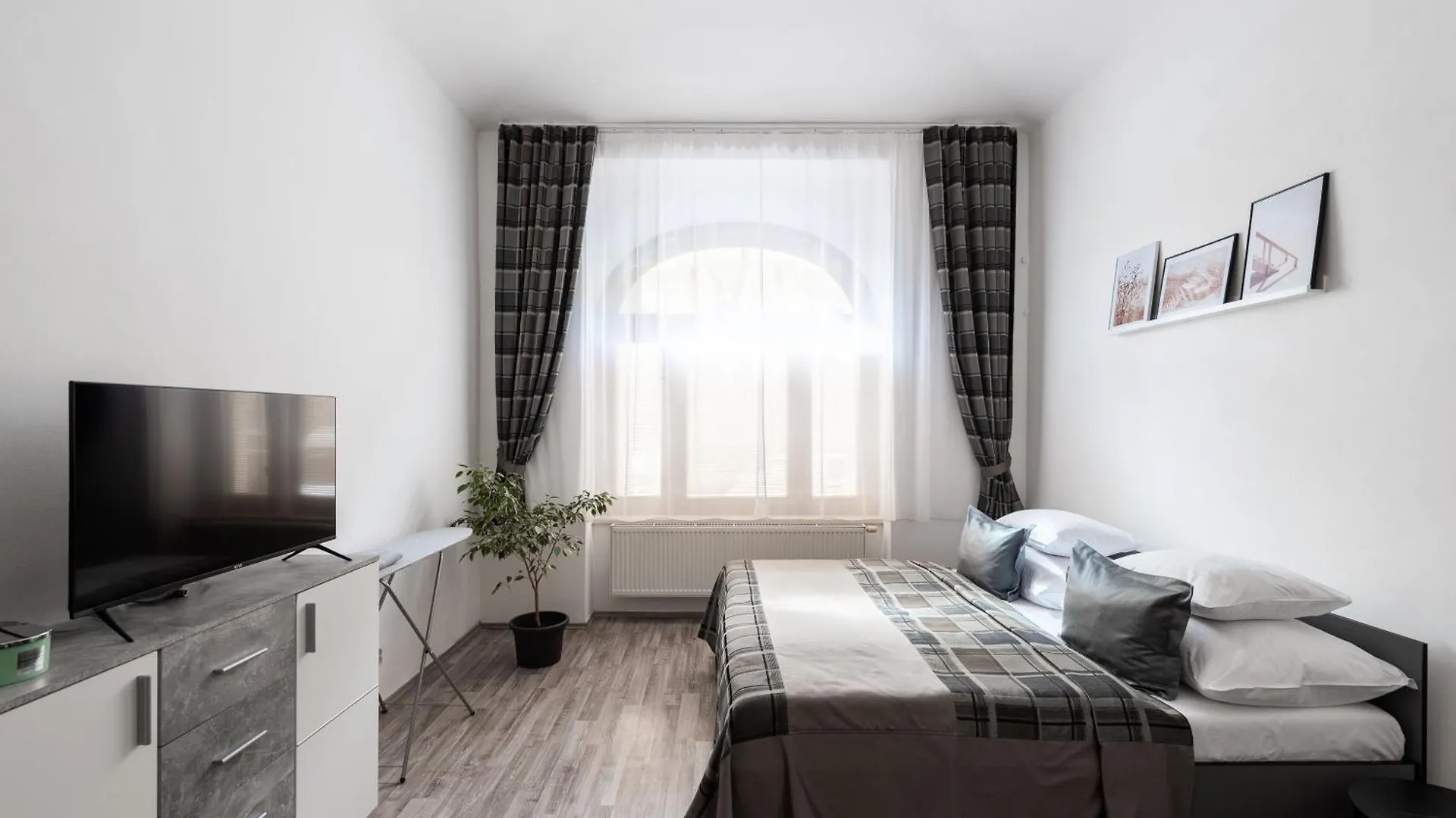 Prague - Karlin Apartments 0*,